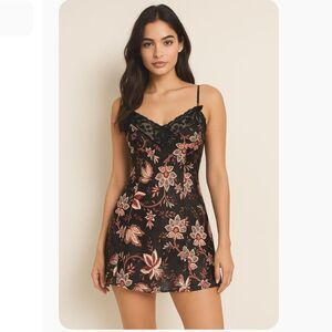 Victoria’s Secret Gold Label Floral Satin Lace Chemise Slip Dress Y2K Vintage S